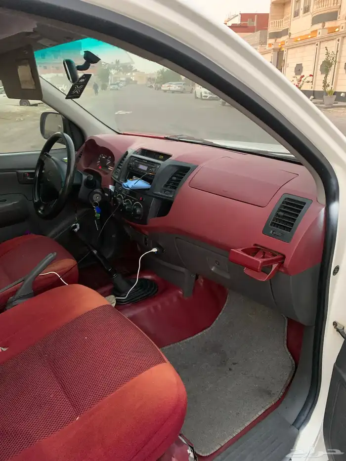 هايلوكس 2015 عبداللطيف جميل مالك واحد من الوكاله تم البيع 12