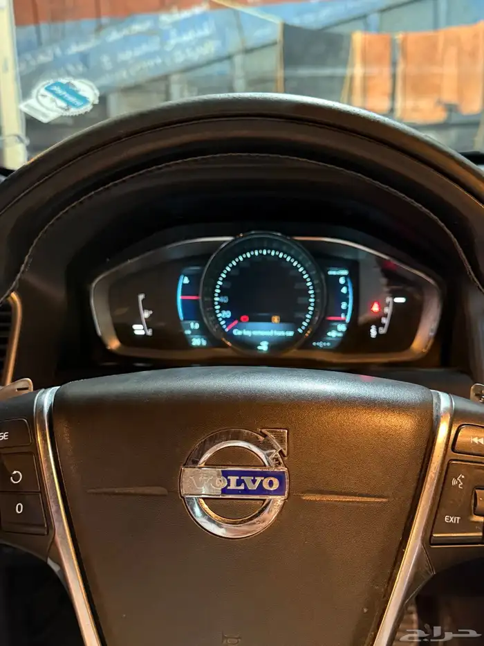 فولفو XC60 2014 فل كامل 13