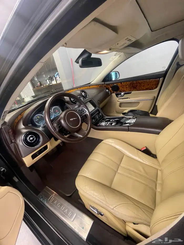 جاكور XJL 2011 8 سلندر تنفس طبيعي 3