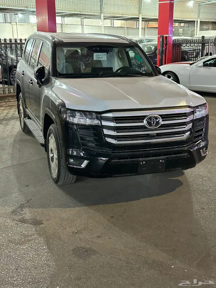 تويوتا GXR L4 2025 بسعر 327.000 0