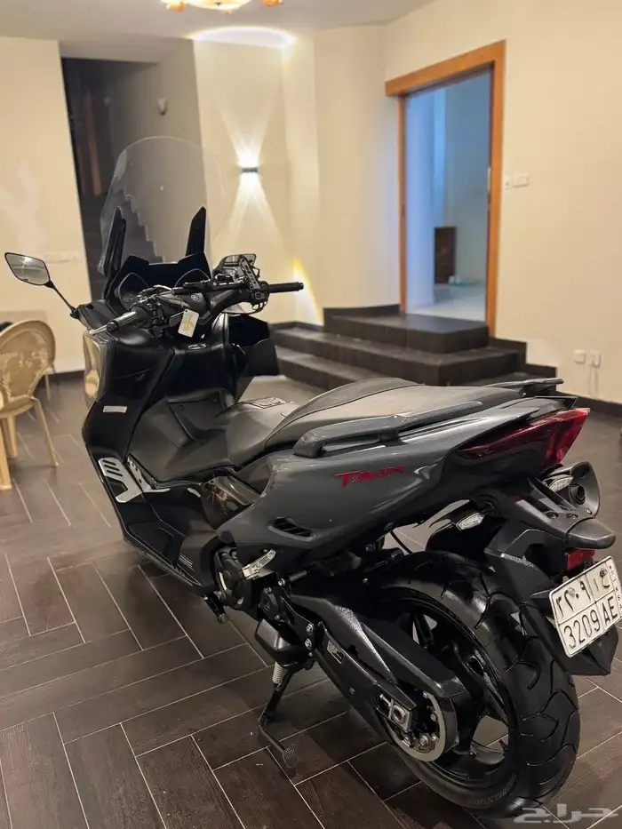 للبيع دباب Yamaha T-MAX 560 موديل 2021 نظيف 3