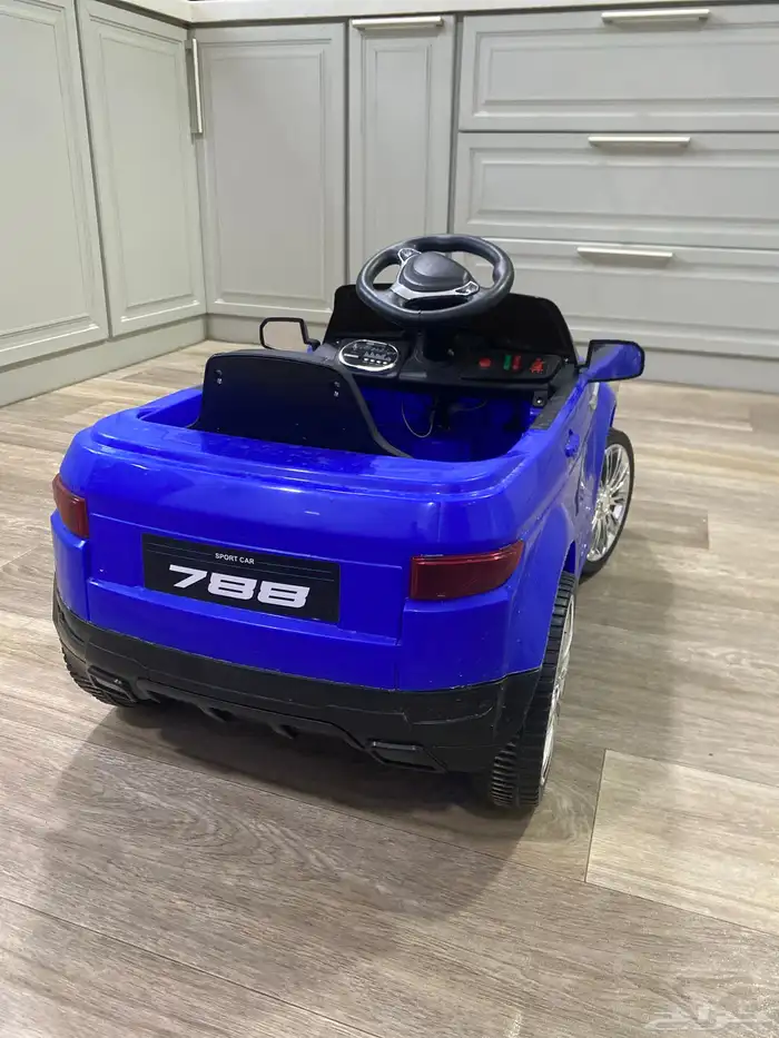 سيارة لعبة للبيع 1