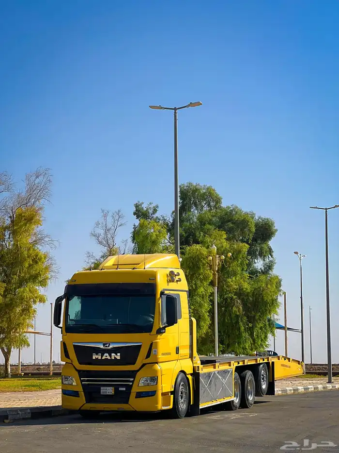 سطحه تشيل سيارتين متوجد في ارياض جده ادمام 1