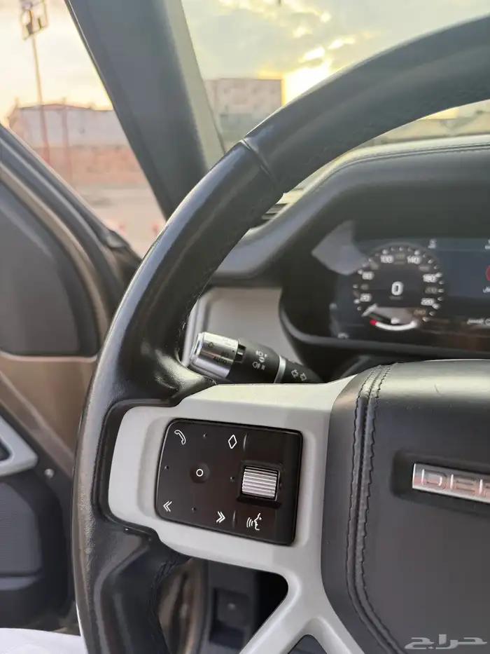 لاند روفر ديفندر 2020 فل كامل وعلا ضمان الناغي 110 HSE V6 41