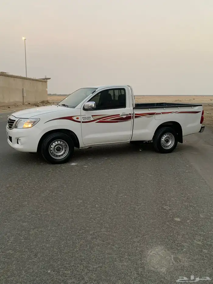 هايلوكس 2015 عبداللطيف جميل مالك واحد من الوكاله تم البيع 10