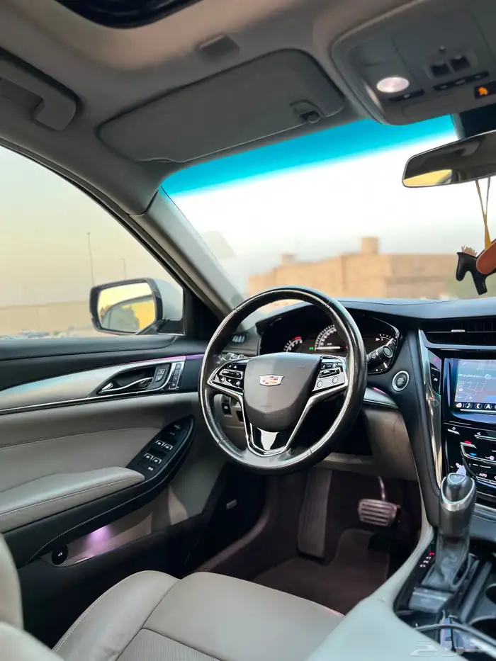كاديلاك CTS قمة النظافة 2019 بحالة الوكالة 36