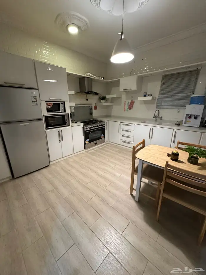 شقة مفروشة 3 غرف وصالة جوار ممشى الهجرة 12