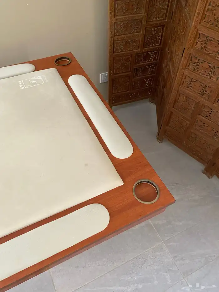 طاولة بلوت500 ريال 1