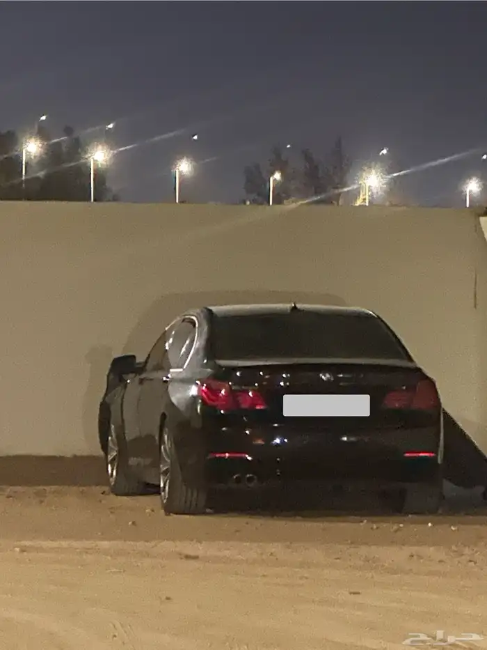 بي ام دبليو BMW 2015 مصدومة على حالتها الراهنه 15