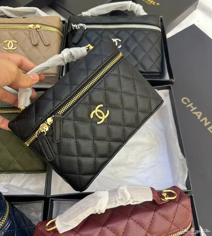 شنط لويسفيتون مكياج ماستر 19