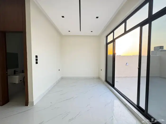 للبيع فيلا حي النرجس 25