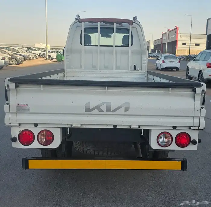 دينا كيا بكب 2023 K4000 للبيع بنجو 5