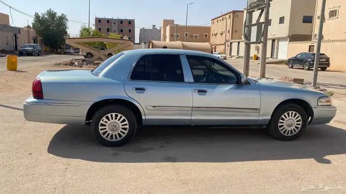 فورد قراند ماركيز سعودي 1