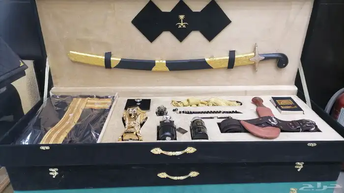 هدايا تخرج ضباط زواج ترقية تقاعد سيف بشت درع 66