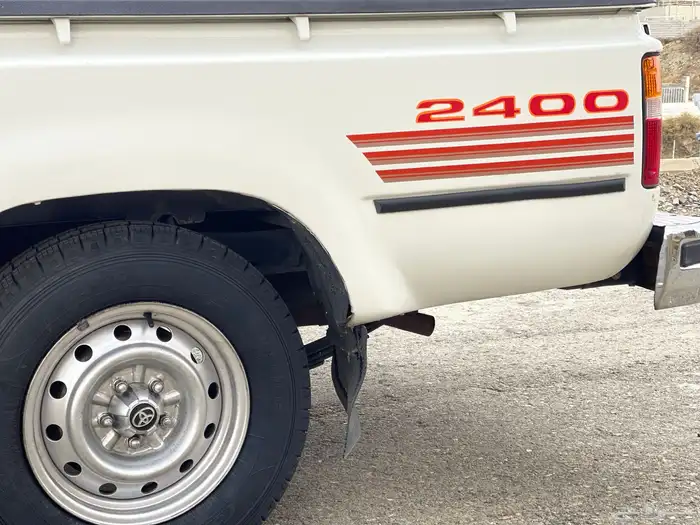 هايلوكس GL موديل 1992 قمة في النظافة. 9