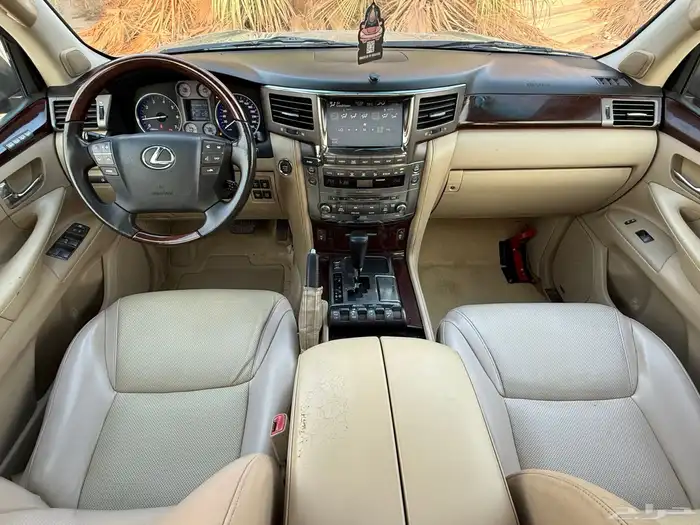 لكزس LX570 .2009 10