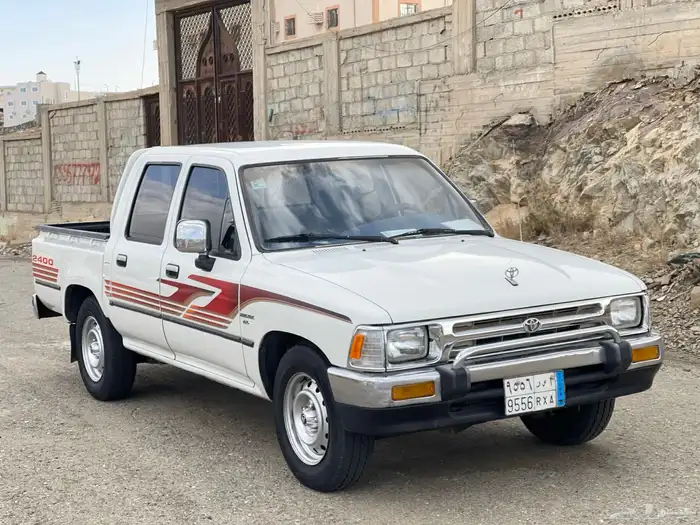 هايلوكس GL موديل 1992 قمة في النظافة. 2