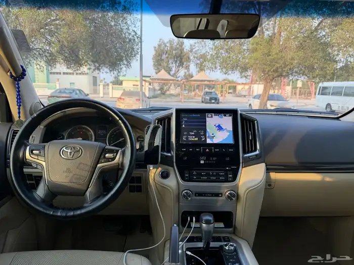 لاند كروزر في اكس ار 2016 وارد عبداللطيف جميل VXR2 8