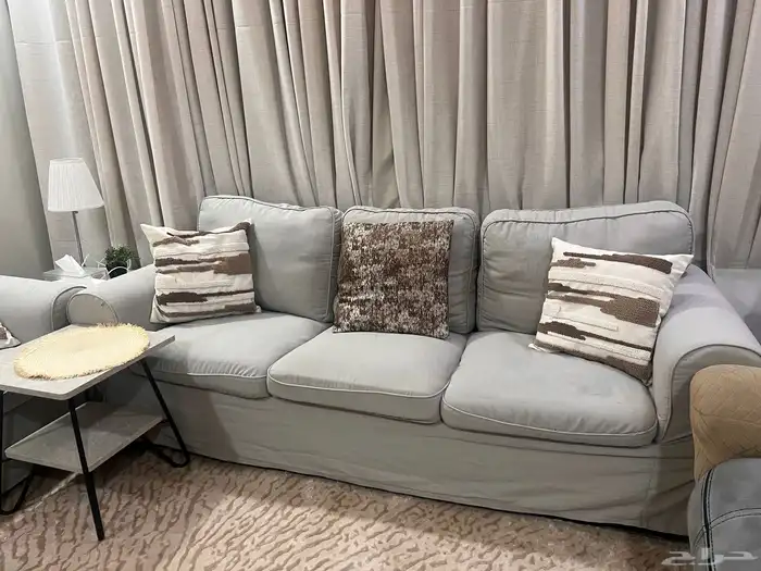 طقم كنب مع طاولات وسجاد 0