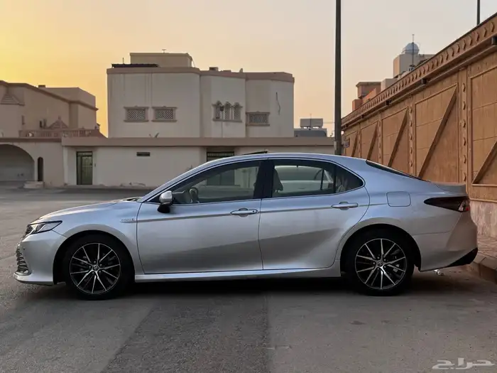 كامري 2022 GLE هايبرد 6