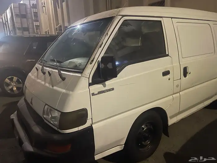 ميتسوبيشي باص بضاعه L300 1