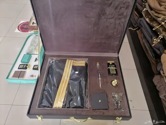 هدايا تخرج ضباط زواج ترقية تقاعد سيف بشت درع 36