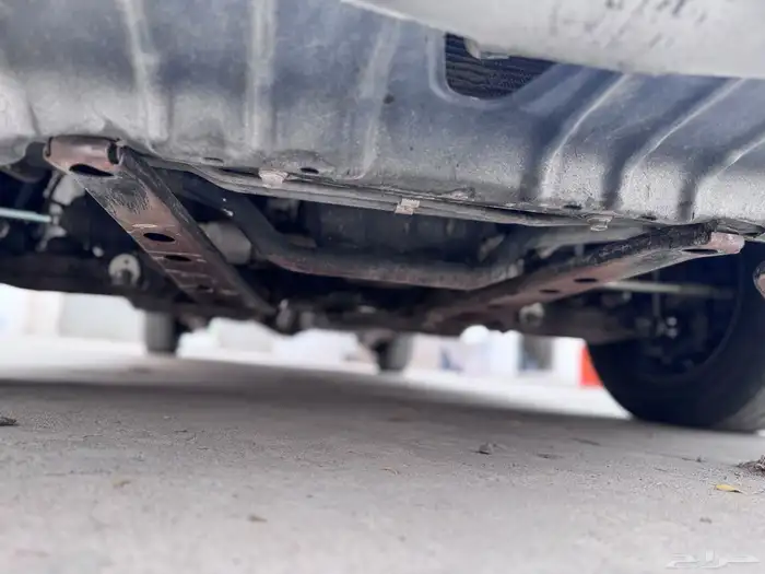 انوفا 2012 نضيفه للبيع 12