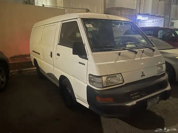 ميتسوبيشي باص بضاعه L300 0