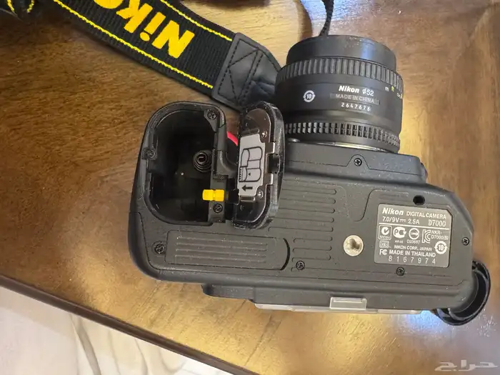 كاميرا نيكون Nicon D7000 بحالة ممتازة للبيع 14