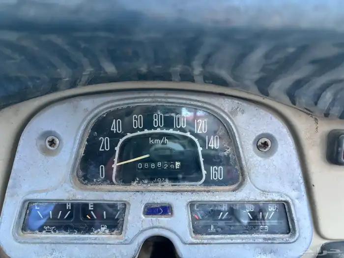 جيب شراع موديل 1982 للبيع 1