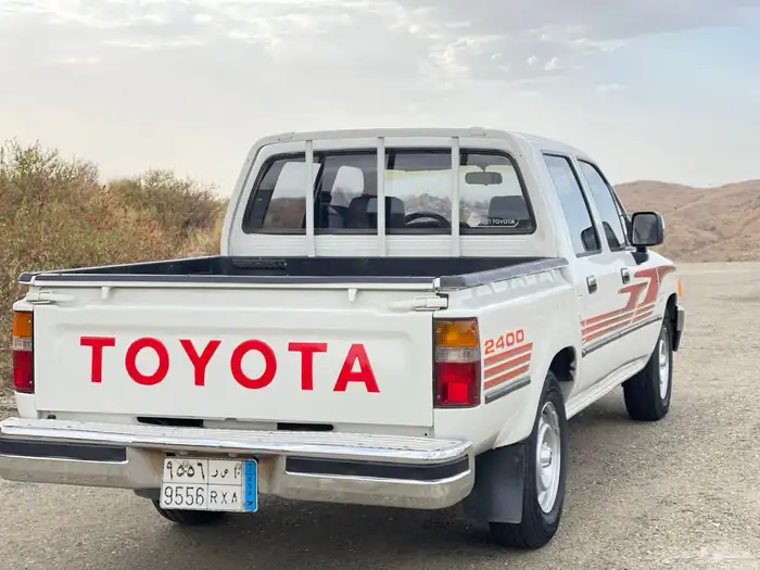 هايلوكس GL موديل 1992 قمة في النظافة. 6