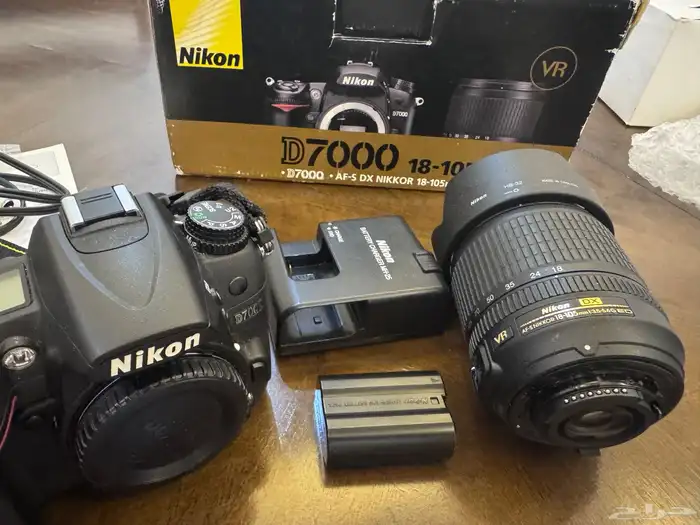 كاميرا نيكون Nicon D7000 بحالة ممتازة للبيع 15