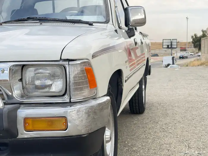 هايلوكس GL موديل 1992 قمة في النظافة. 11