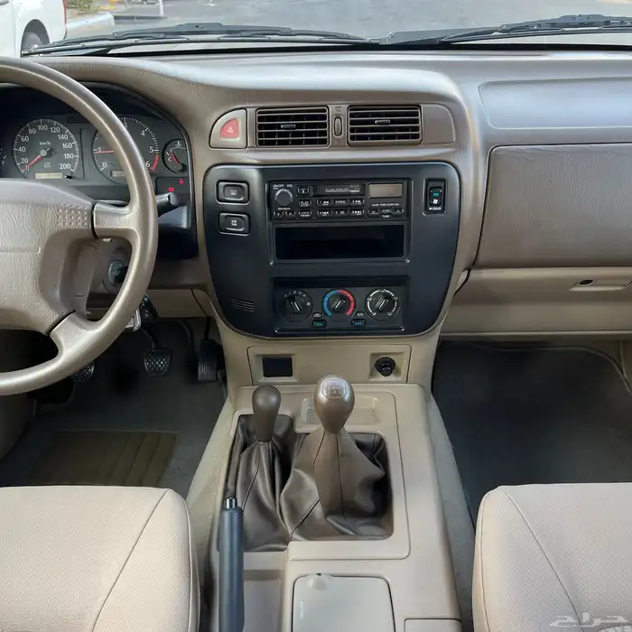 نيسان باترول سفاري 2000 مخزن مالك واحد شخصي لون ((عشبي)) . 37