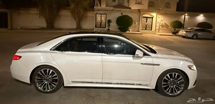 فورد لينكون كونتننتال نظيفة جدا  2017 للبيع 11