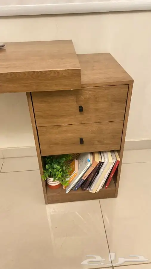 مكتب 2