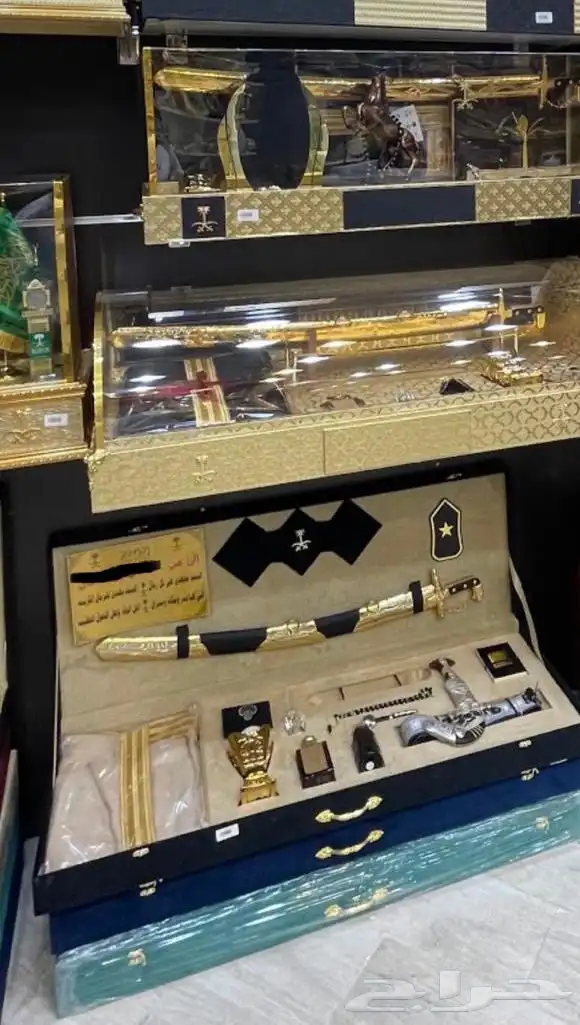 هدايا تخرج ضباط زواج ترقية تقاعد سيف بشت درع 73