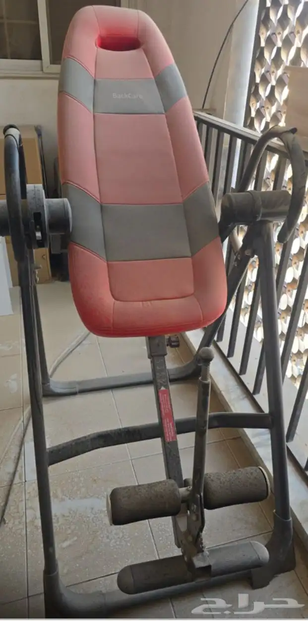 كراسي للبيع وجهاز رياضي 1
