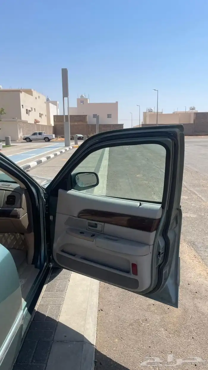 للبيع فورد 2005 9