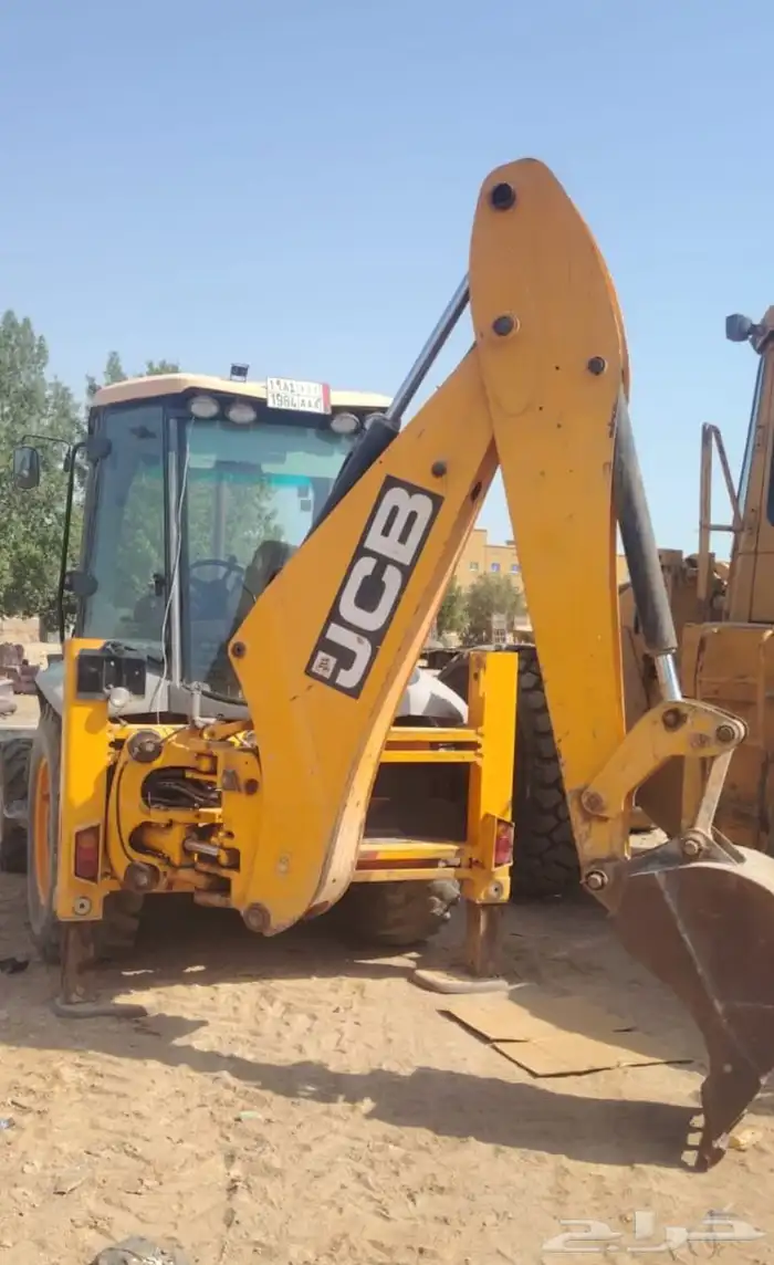 عرجاء JCB 1