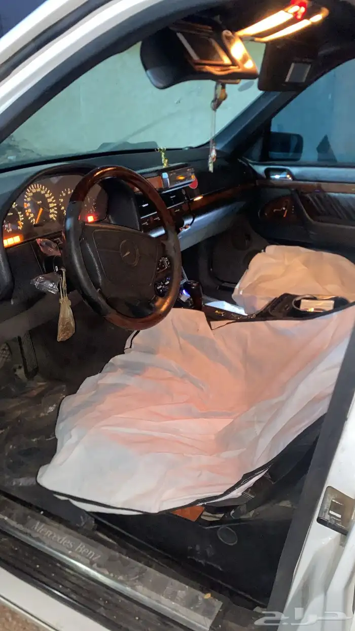 للبيع شبح موديل 95 سياره مشيكه بالكامل بطنه منفوض فيه مكينه 2