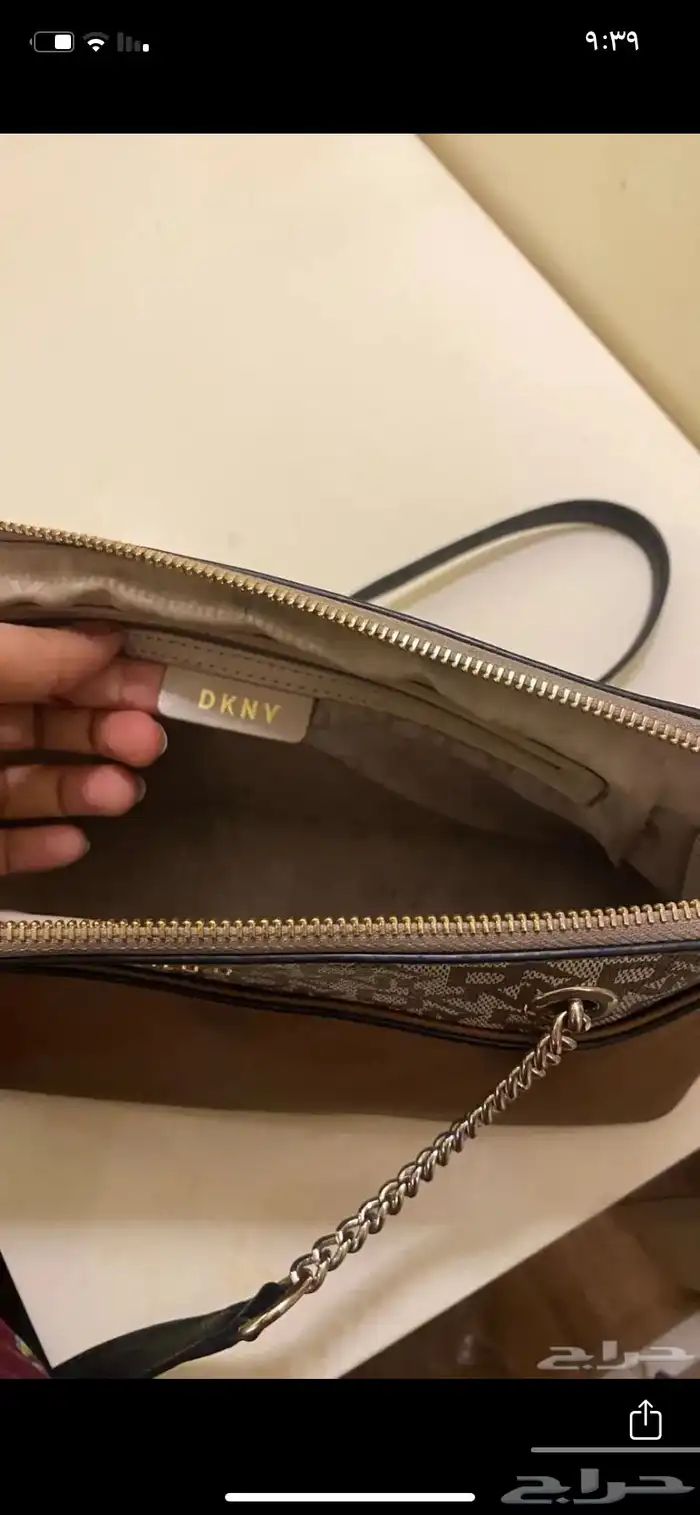 شنطه  DKNY الأصليه 3