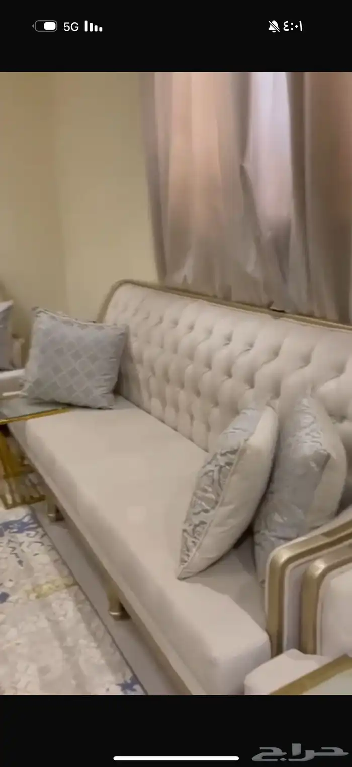 كنب للبيع مع الطاولات 3