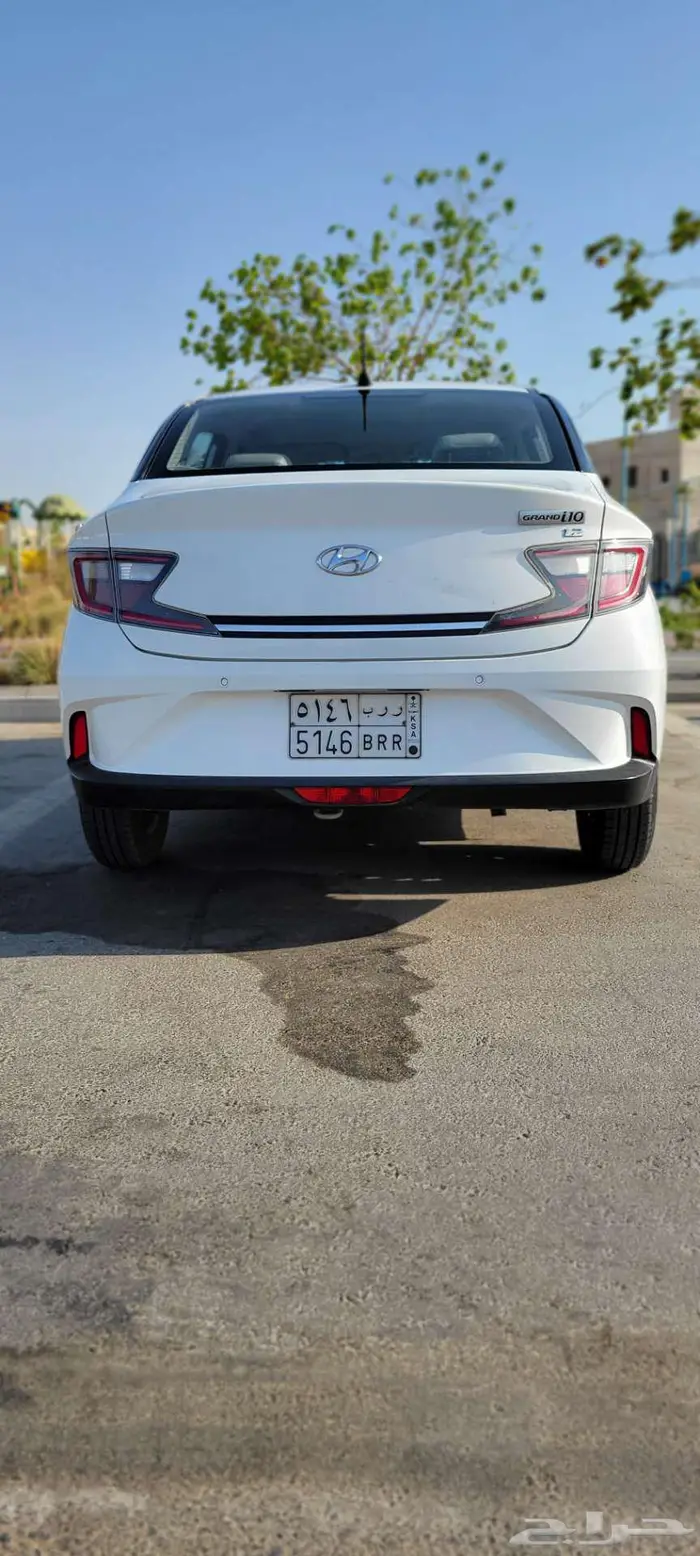 هونداي i10 موديل 2023 باللون الأبيض. 2