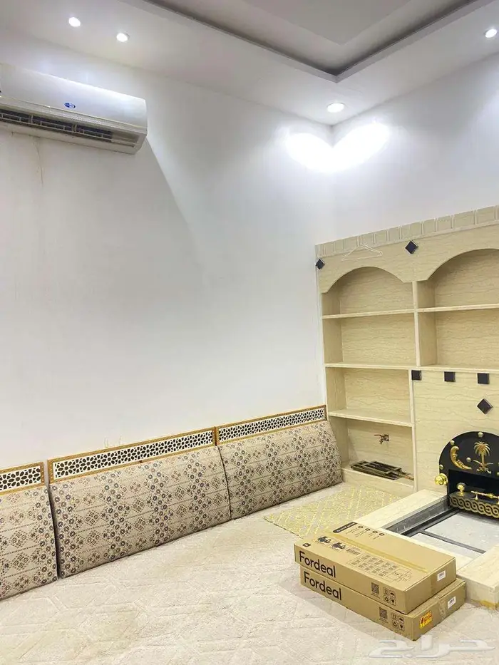 فلة راقية للإيجار   حي الرمال الذهبي ب 85 الف 0