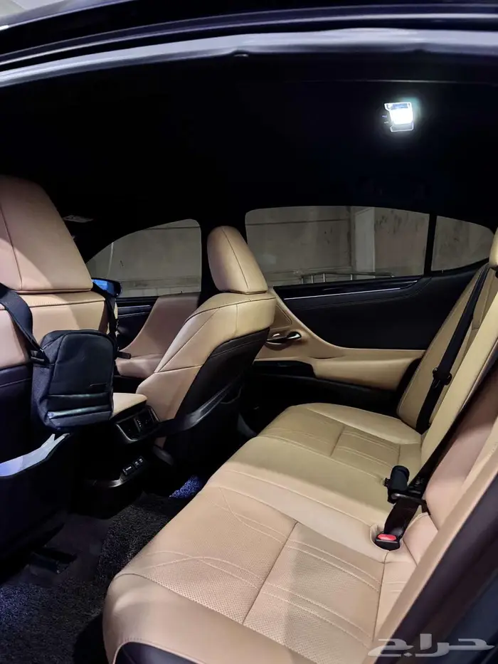 لكزس ES 300H 2021 هايبرد فل كامل LEXUS ES300H 2021 FULL 10