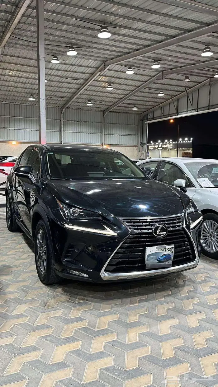 لكزس NX 300 نص فل سعودي موديل 2019 0