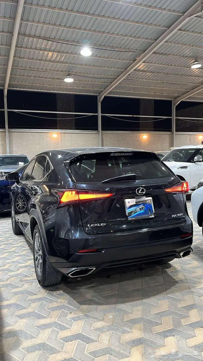لكزس NX 300 نص فل سعودي موديل 2019 3