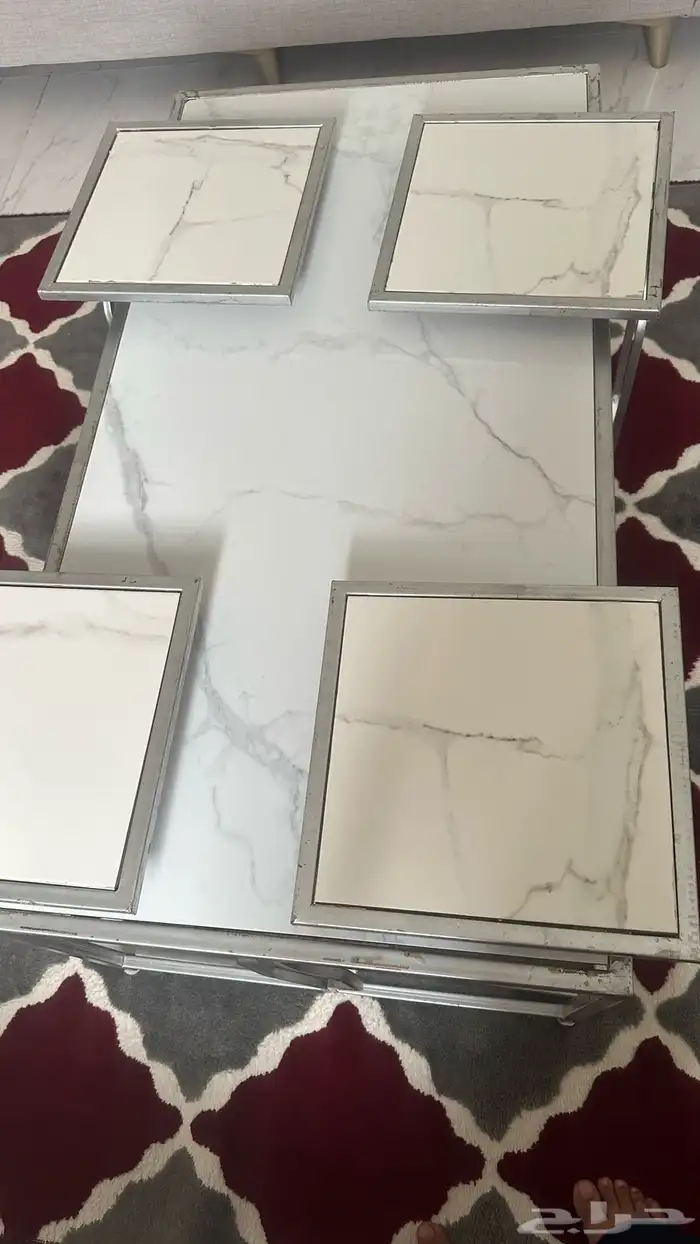 طاولات نظيفه 0