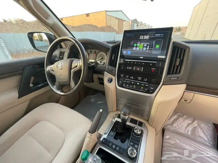 لاندكروزر 2021 مالك  أول GXR 10